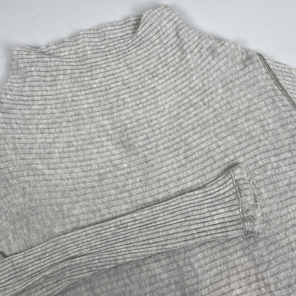 Free People Sweater Women's Size Medium Gray Mock Neck Rayon Stretch Soft